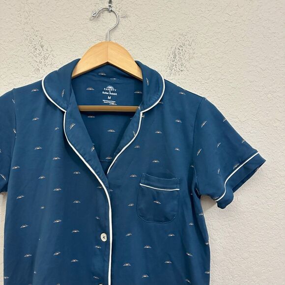 FAHERTY x ROLLER RABBIT Polo Pajama Top in Blue Mini Wave - Picture 2 of 8